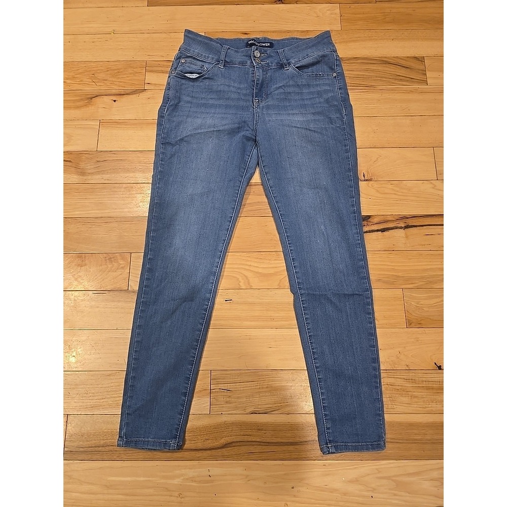 Wallflower jeans in the Ultra Fit stylesize 11 Regular